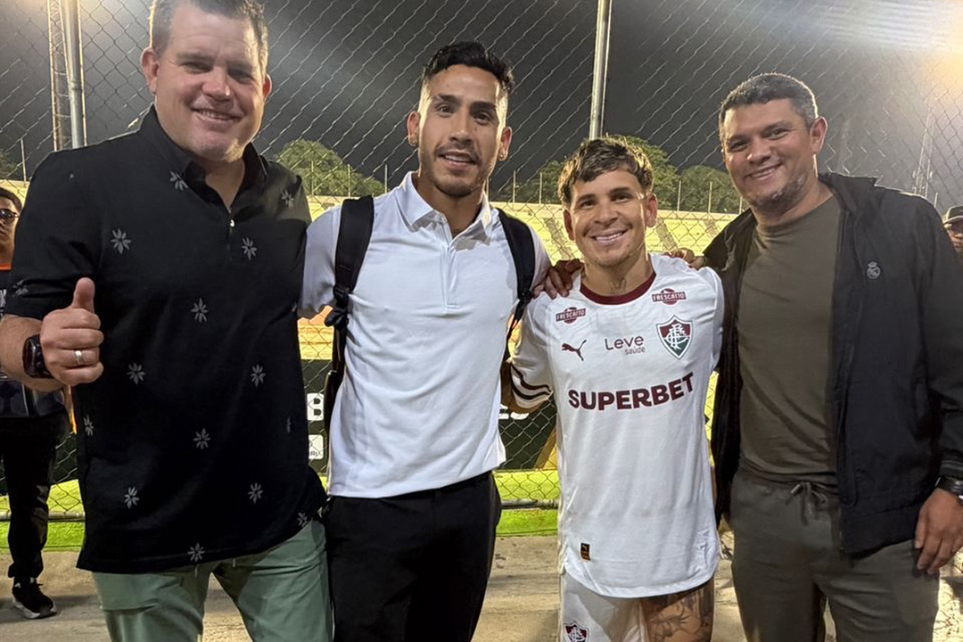 Encuentro de la familia Secasports con Soteldo y Casimiro